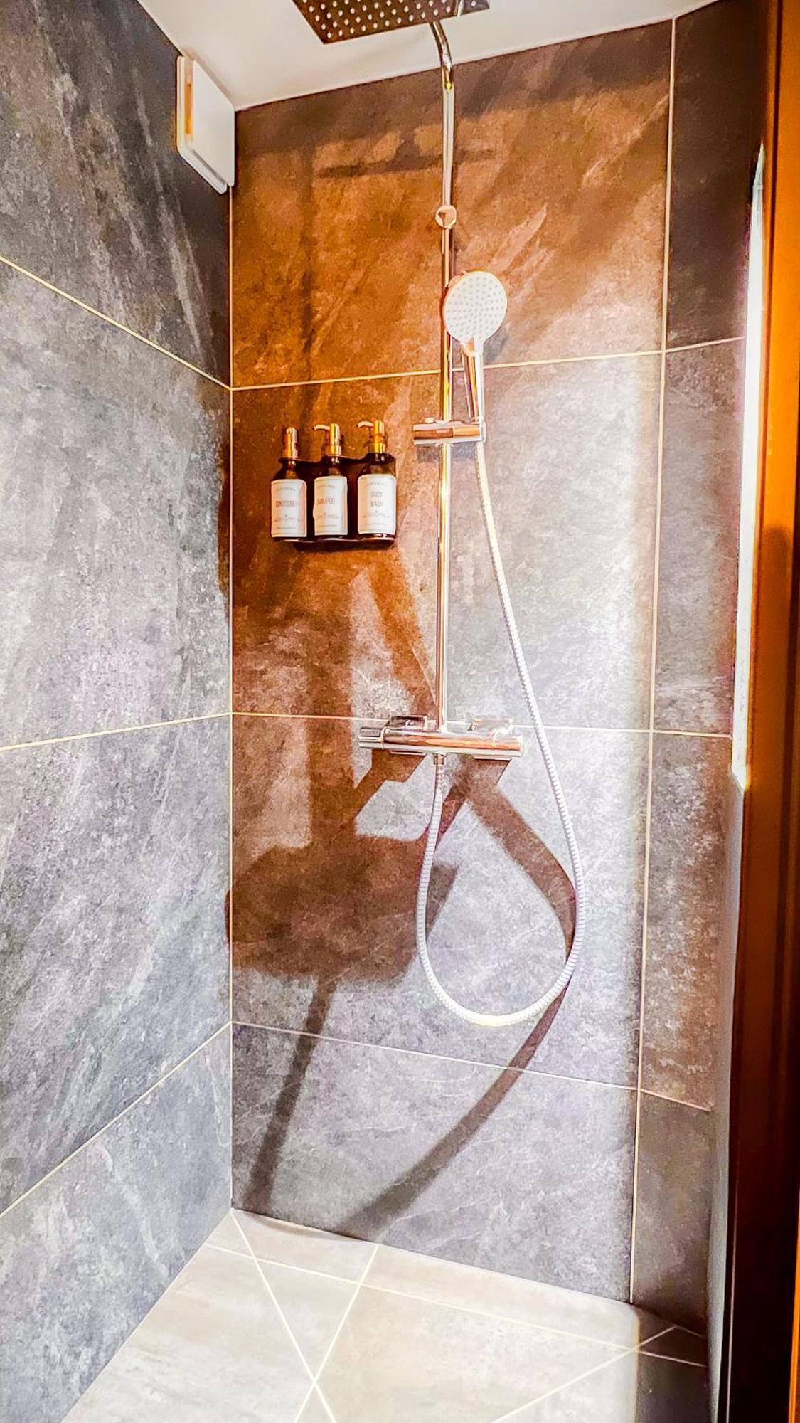 Atoumo Appartement Love Jacuzzi & Jardin Disneyland Paris Quincy-Voisins Exterior photo